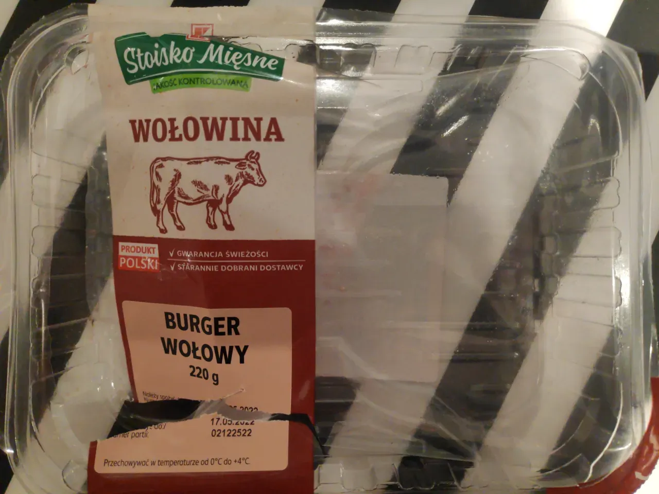 Zdjęcie Ile kcal ma burger? Zaskakujące różnice w kaloryczności!