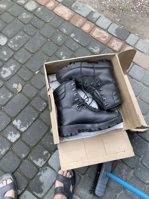 Zdjęcie Buty wojskowe 28.5 jaki to rozmiar – przeliczenie na inne systemy rozmiarów