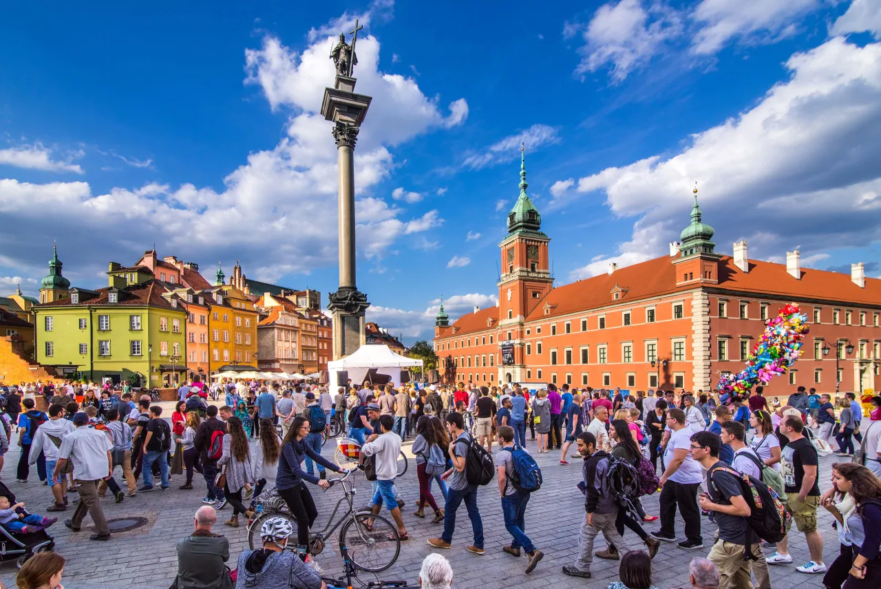 Zdjęcie Czy Warszawa jest bezpieczna? Fakty, statystyki i porady dla turystów i mieszkańców