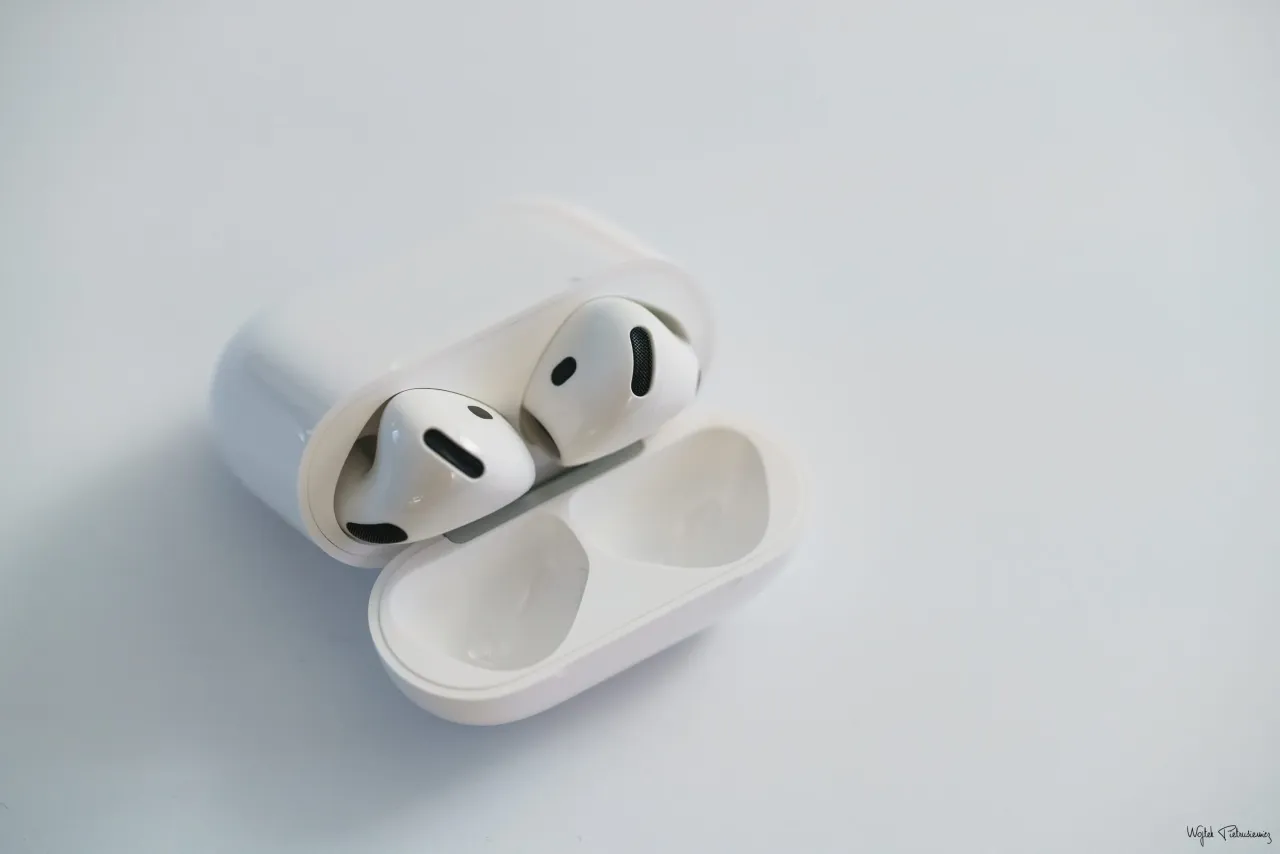 Zdjęcie AirPods Pro kiedy nowe - co musisz wiedzieć o premierze i funkcjach