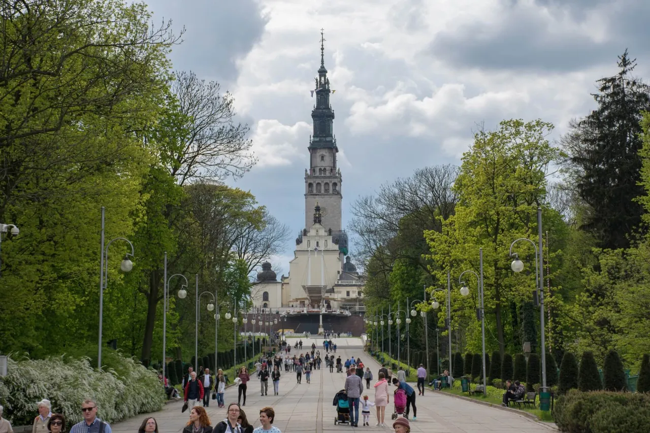 Zdjęcie Najlepsze miejsca, gdzie zjeść w pobliżu Jasnej Góry z widokiem