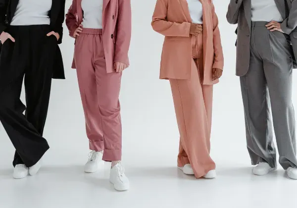 Zdjęcie Jakie buty do garnituru damskiego zimą? Wybierz stylowe i ciepłe obuwie!