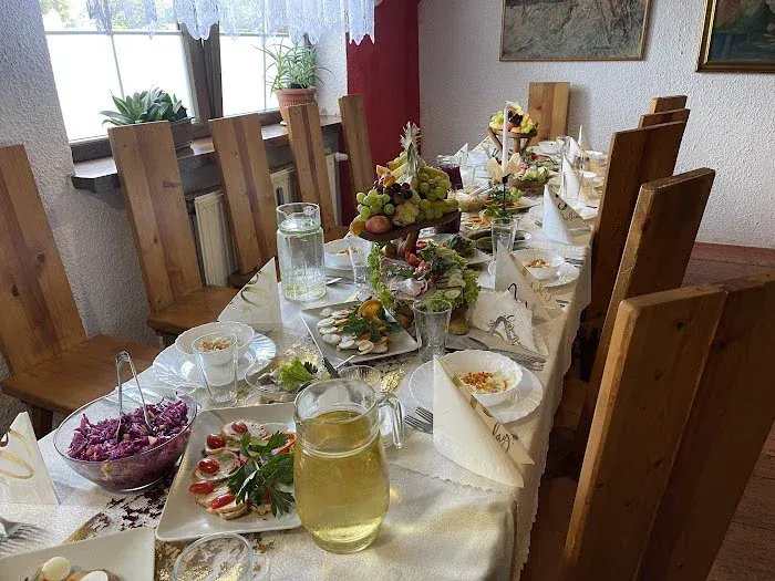 Zdjęcie Co zjeść w Łodzi? Odkryj najlepsze lokalne specjały i restauracje