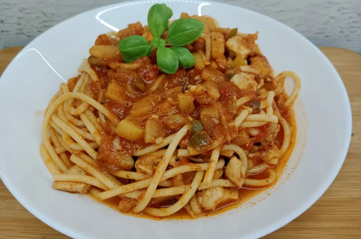 Zdjęcie Pyszne spaghetti z piersi kurczaka - szybkie przepisy i porady