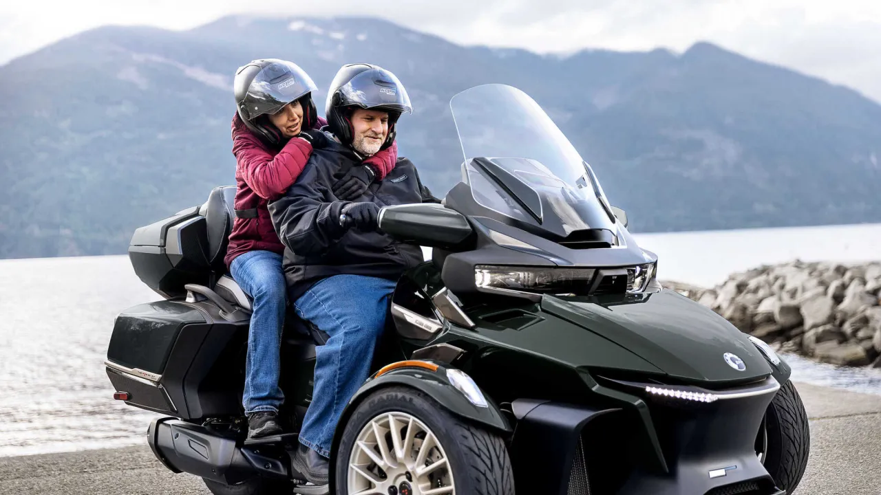 Zdjęcie Jak dobrać rozmiar rękawic motocyklowych, aby uniknąć niewygody?