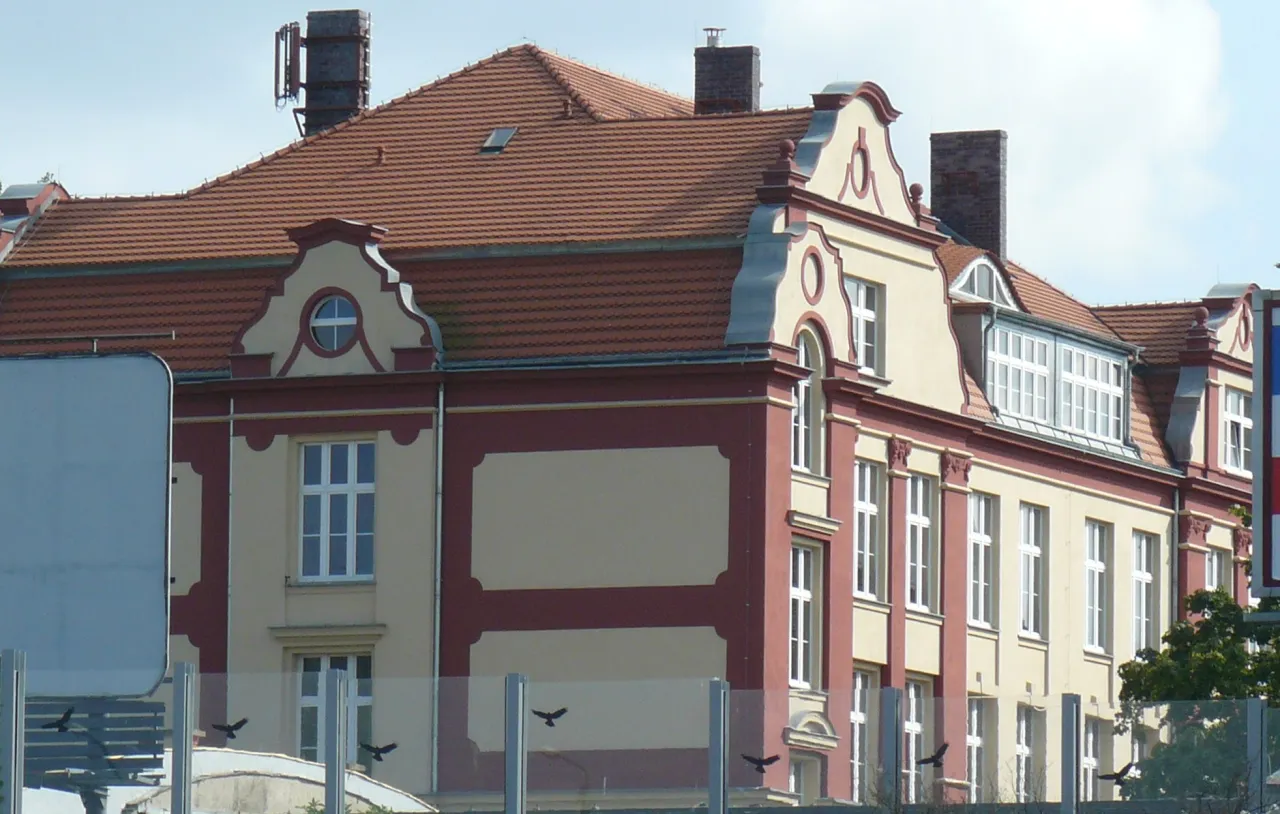 Zdjęcie Szkoła dla niesłyszących w Poznaniu: wsparcie i możliwości edukacyjne