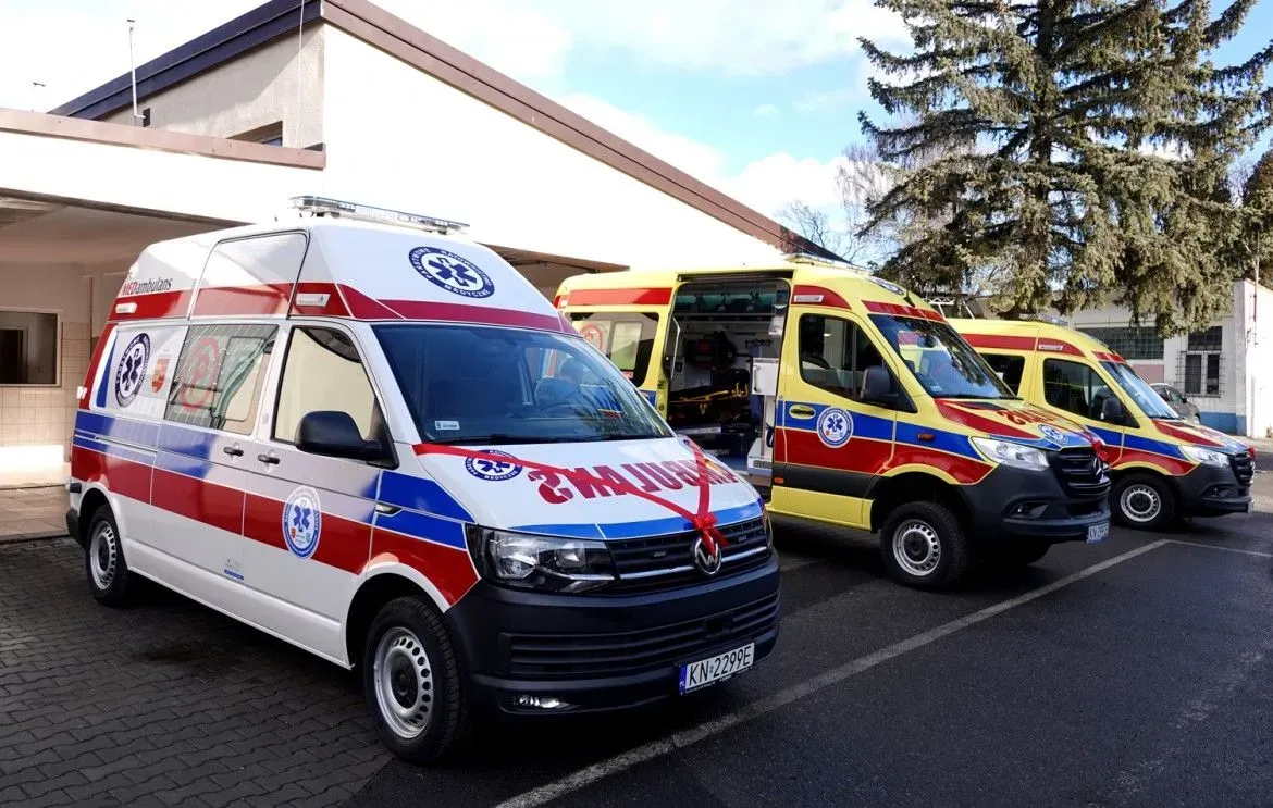 Zdjęcie Ile się czeka na pogotowie? Zaskakujące czasy oczekiwania w Polsce