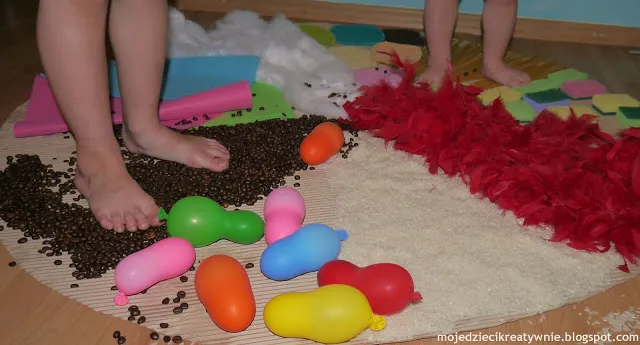Zdjęcie Zabawy sensoryczne dla 6 latka, które rozweselą i wspomogą rozwój