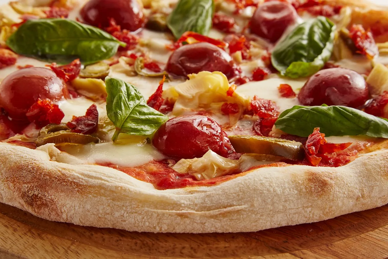 Zdjęcie Ile kcal ma pizza: szczegółowa analiza wartości odżywczych różnych rodzajów