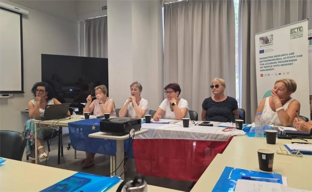 Zdjęcie Uniwersytet trzeciego wieku Gliwice - edukacja dla seniorów i wsparcie społeczności