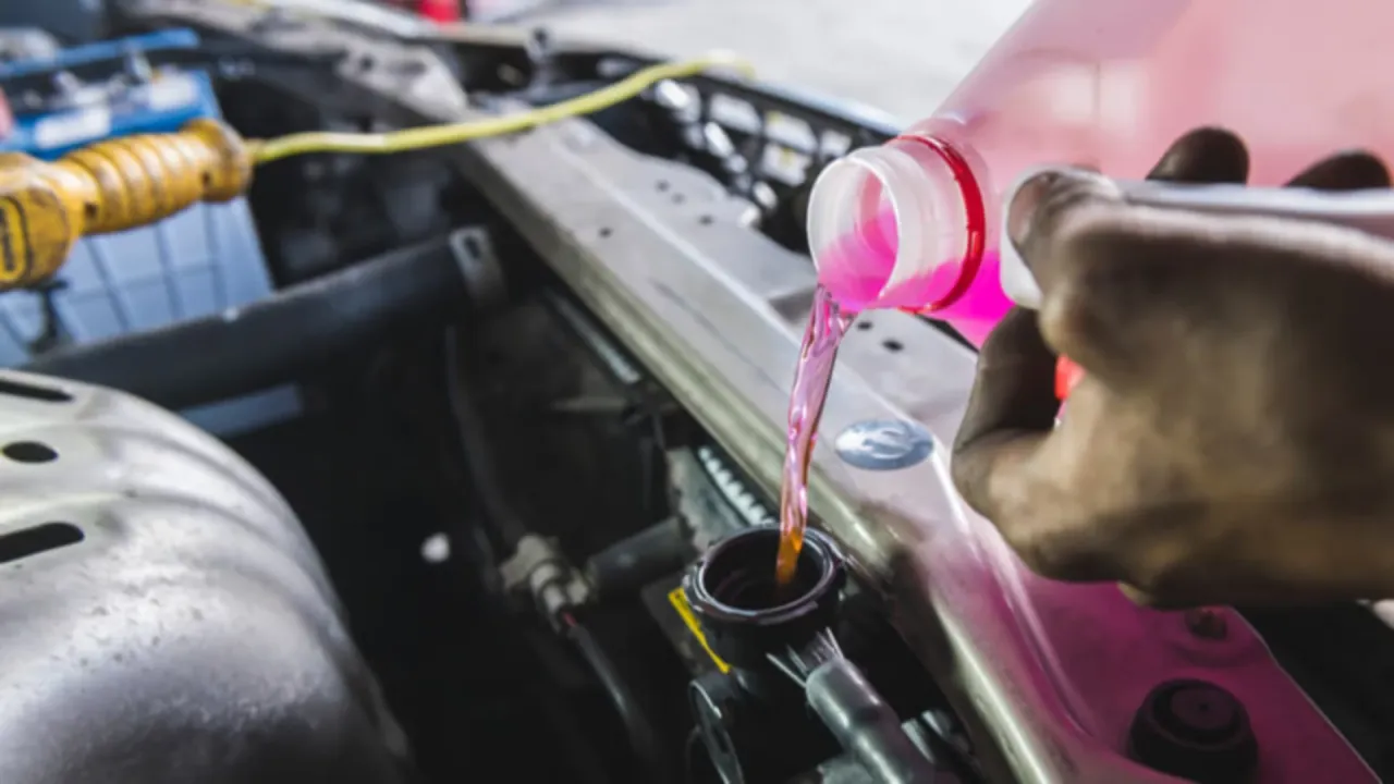 Zdjęcie Jaki płyn do chłodnicy Peugeot 407? Zobacz, co musisz wiedzieć
