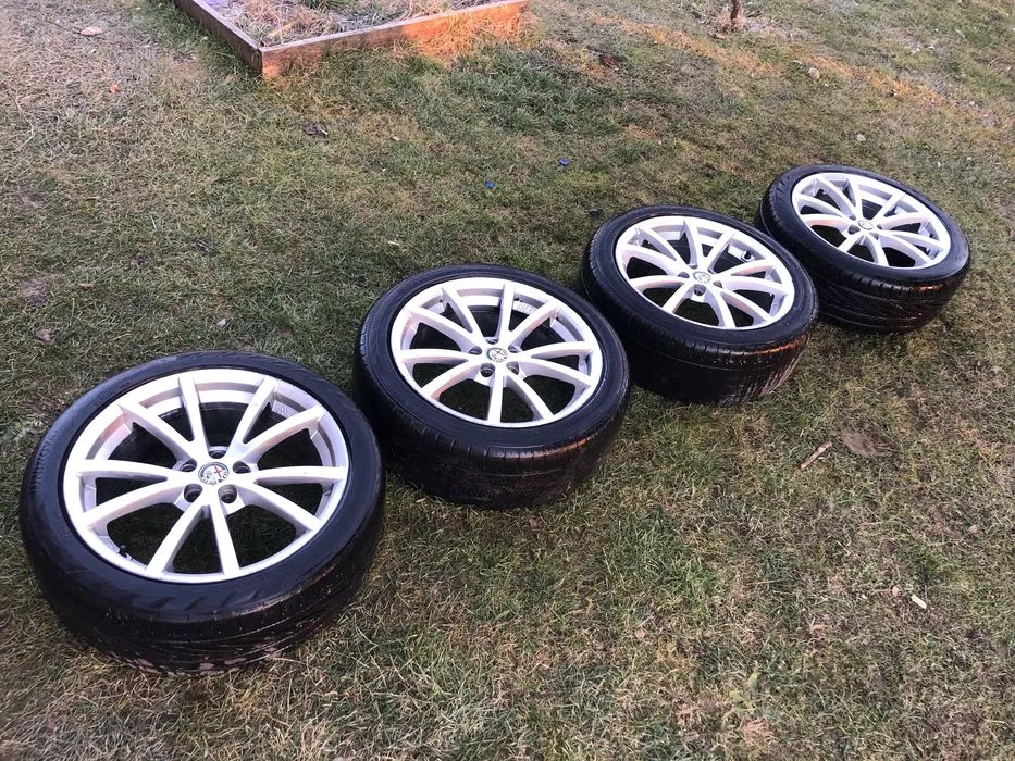 Zdjęcie Jakie felgi do Alfa Romeo 147? Sprawdź najlepsze opcje i rozmiary