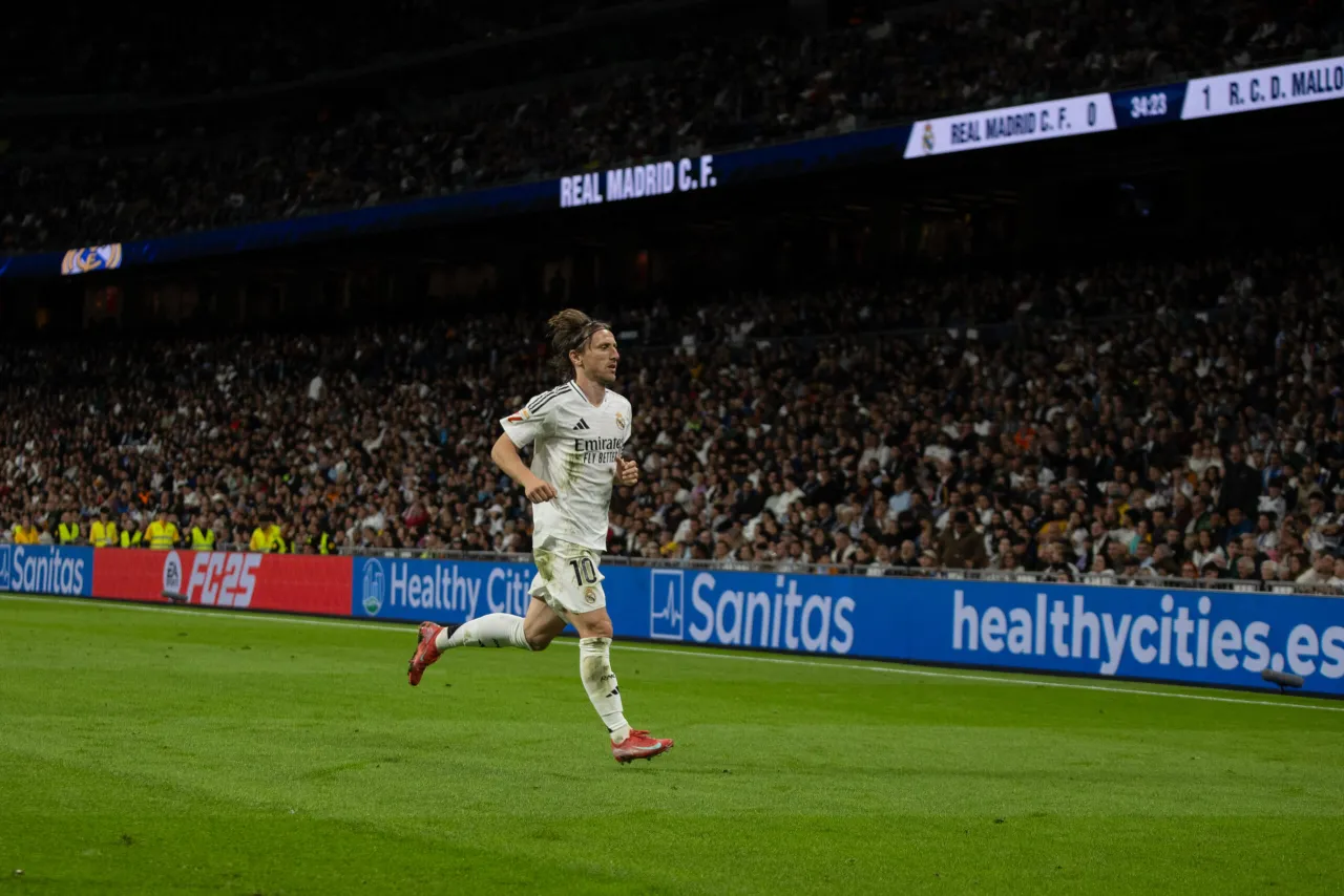 Zdjęcie Luka Modric wzrost - jak jego wysokość wpływa na grę piłkarską