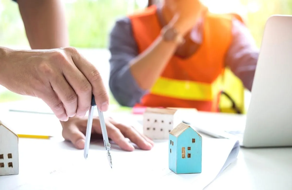 Zdjęcie Ile kosztuje budowa domu 130 m2? Sprawdź ukryte koszty i oszczędności