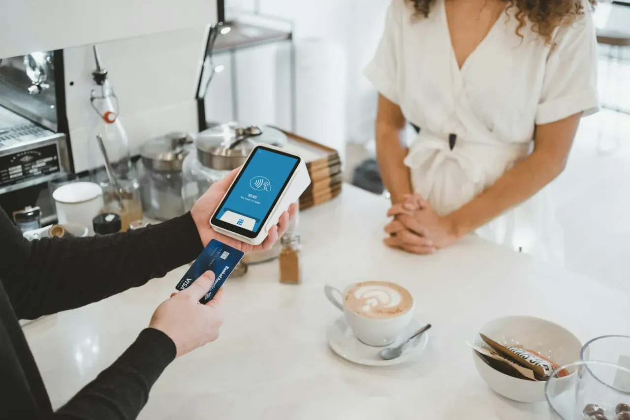 Zdjęcie Jaką kwotę można przelać BLIKIEM? Limity w różnych bankach
