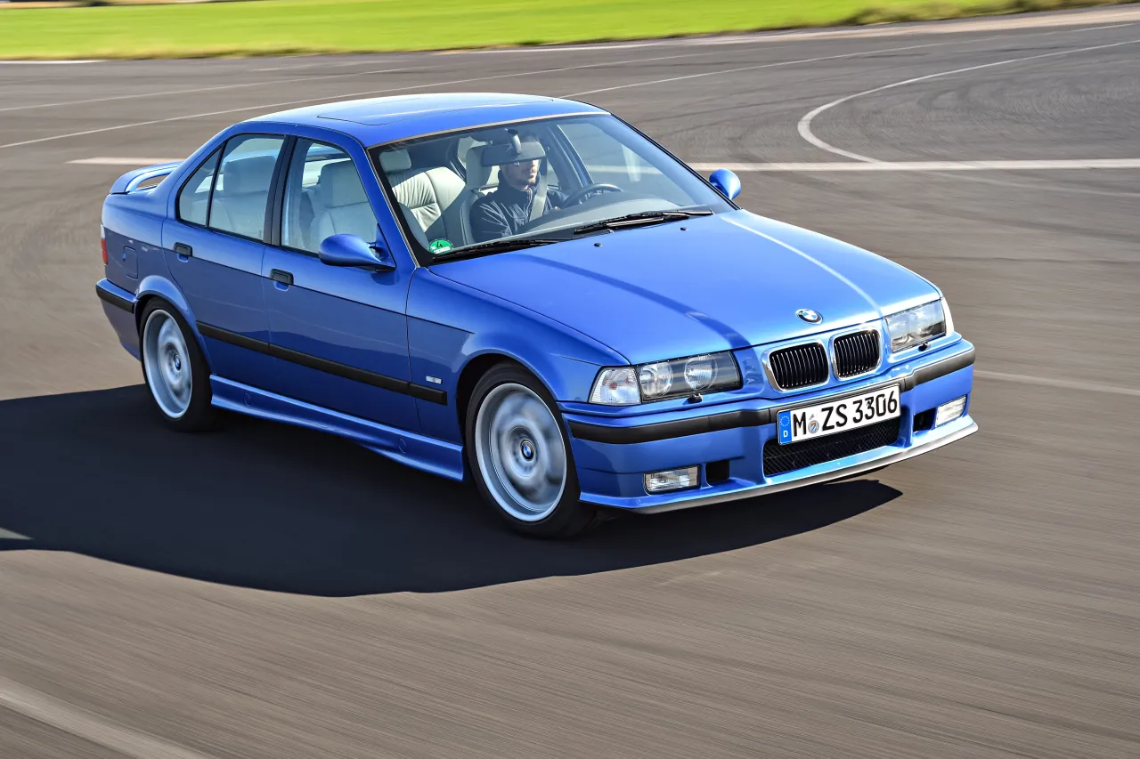 Zdjęcie E36 BMW M3 - poznaj jego osiągi, historię i tajemnice modyfikacji