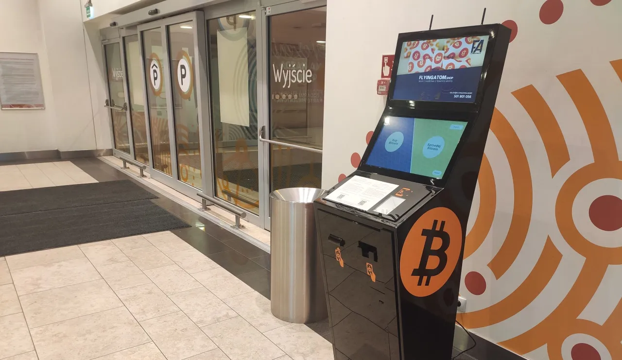 Zdjęcie Automat kryptowalut: Jak łatwo kupić i sprzedać Bitcoin w Polsce