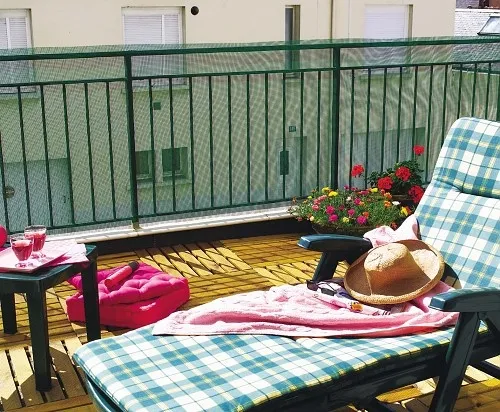 Zdjęcie Jaka osłona na balkon zapewni prywatność i ochronę przed deszczem?
