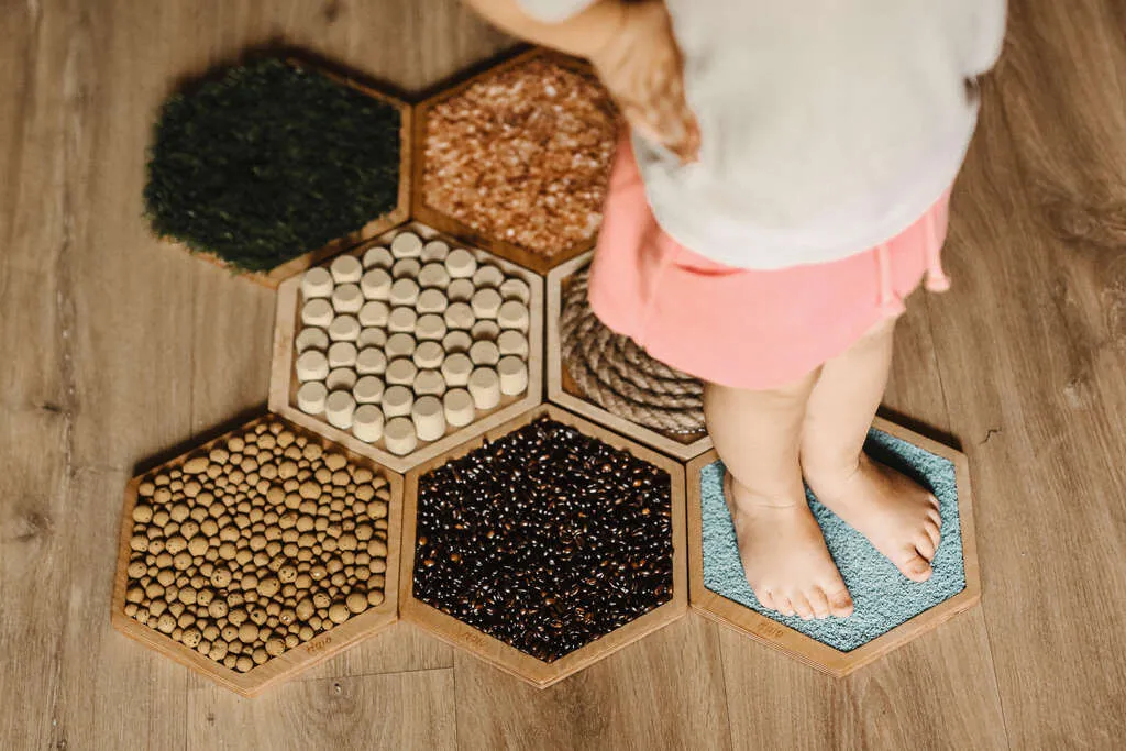 Zdjęcie Ścieżki sensoryczne dla dzieci: jak wspierać rozwój i zabawę