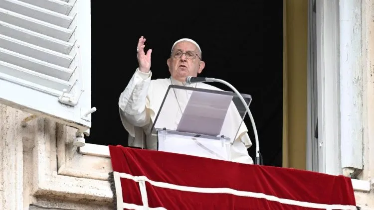 Zdjęcie Jak się dostać na Anioł Pański w Watykanie i nie przegapić tego wydarzenia