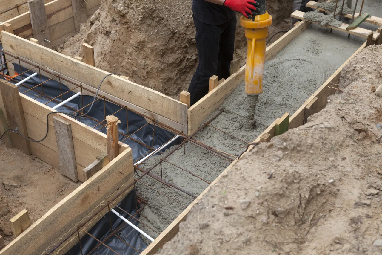 Zdjęcie Koszt wykopu pod fundamenty: Czynniki wpływające na cenę i porady dla inwestorów