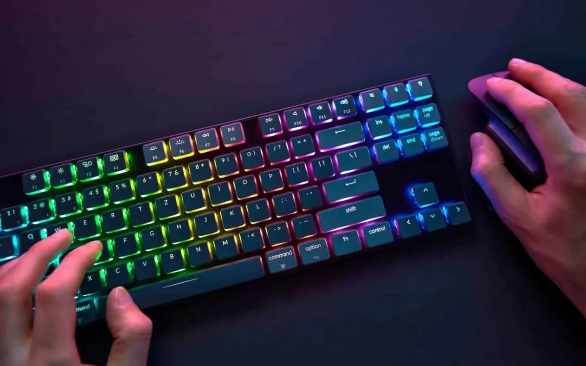 Zdjęcie Czy do PS5 można podłączyć klawiaturę i myszkę? Oto co musisz wiedzieć