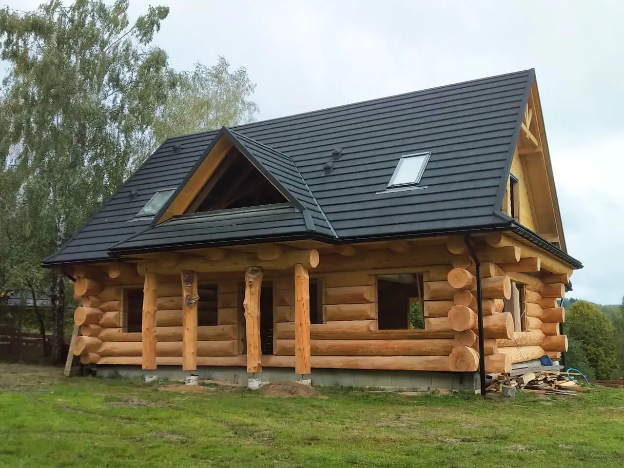 Zdjęcie Ile kosztuje dom z bali 120m2? Sprawdź, co wpływa na cenę budowy