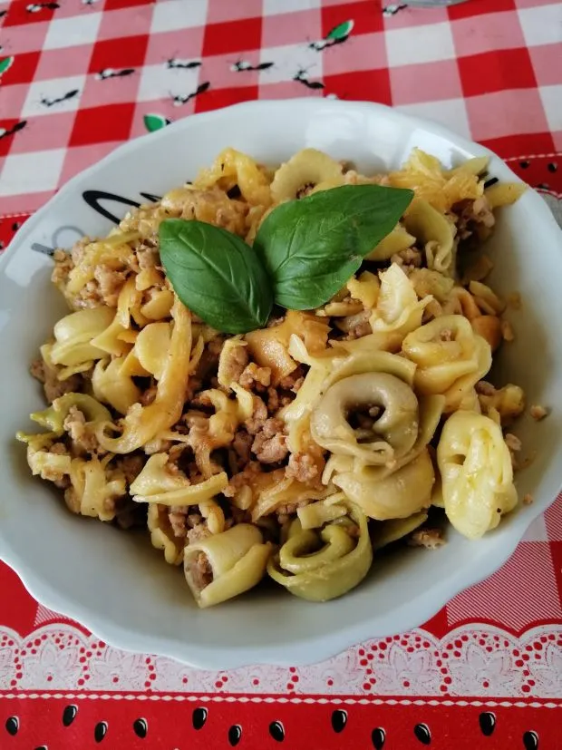 Zdjęcie Jak zrobić makaron tortellini - łatwe przepisy i porady kulinarne