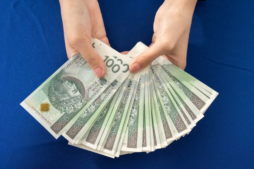 Zdjęcie Ile dać na 70 urodziny? Odpowiednie kwoty w zależności od relacji