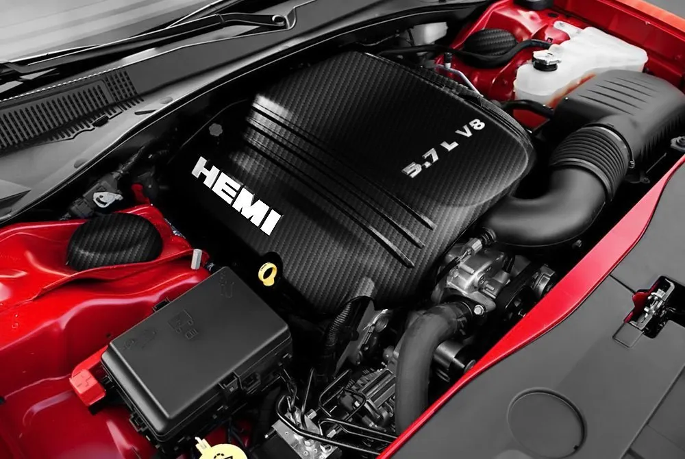 Zdjęcie Co pod maską samochodu? Kluczowe elementy, które musisz znać