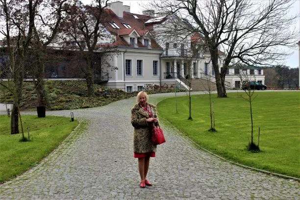 Zdjęcie Chomiąża Szlachecka: skarby historii i atrakcje turystyczne