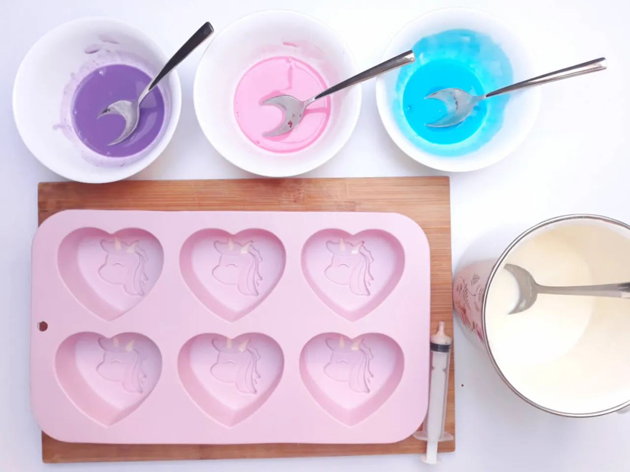 przygotowywanie formy na galaretkę