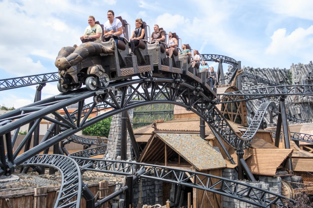 Phantasialand Taron Achterbahn Klugheim