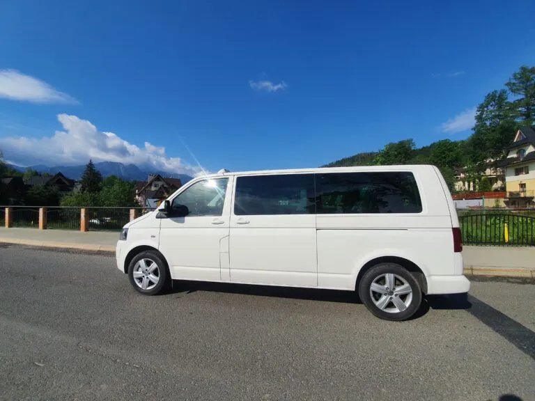 różne opcje transportu Kraków Zakopane taksówka bus transfer