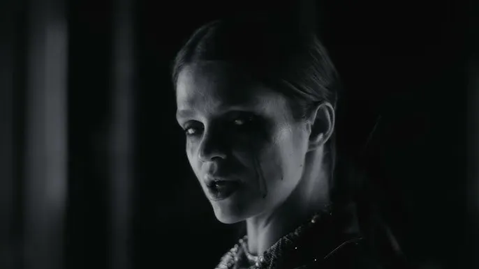 Margaret Byle jak teledysk czarno-biały