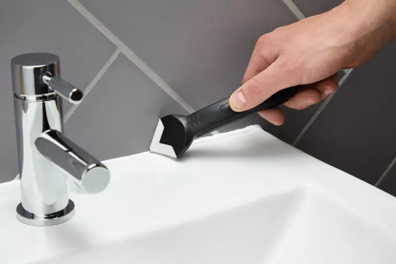 narzędzia do usuwania silikonu