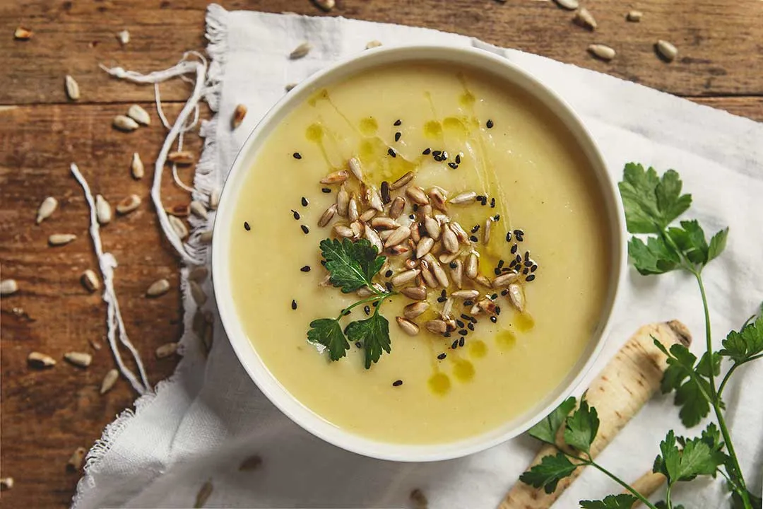 Alternatywne zupy na Wigilię krem z białych warzyw zupa rybna