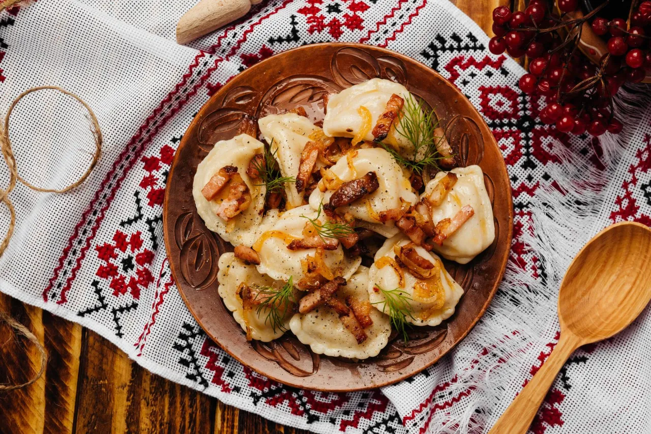 Tradycyjne polskie dania, dziczyzna, grzyby