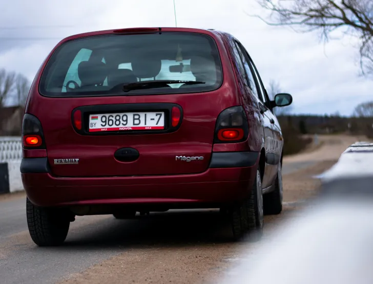 samochody kompaktowe do 10 tysięcy złotych