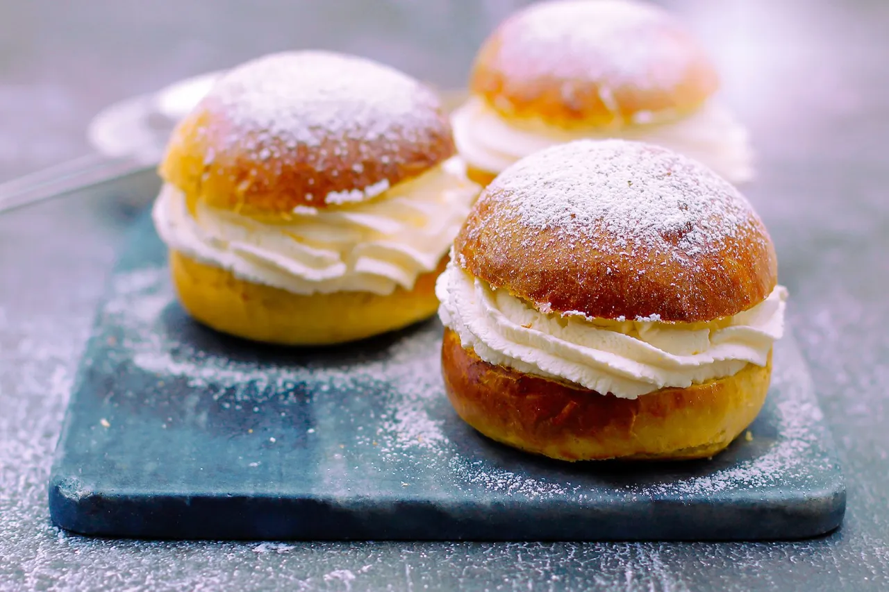 Semla bułka szwedzka