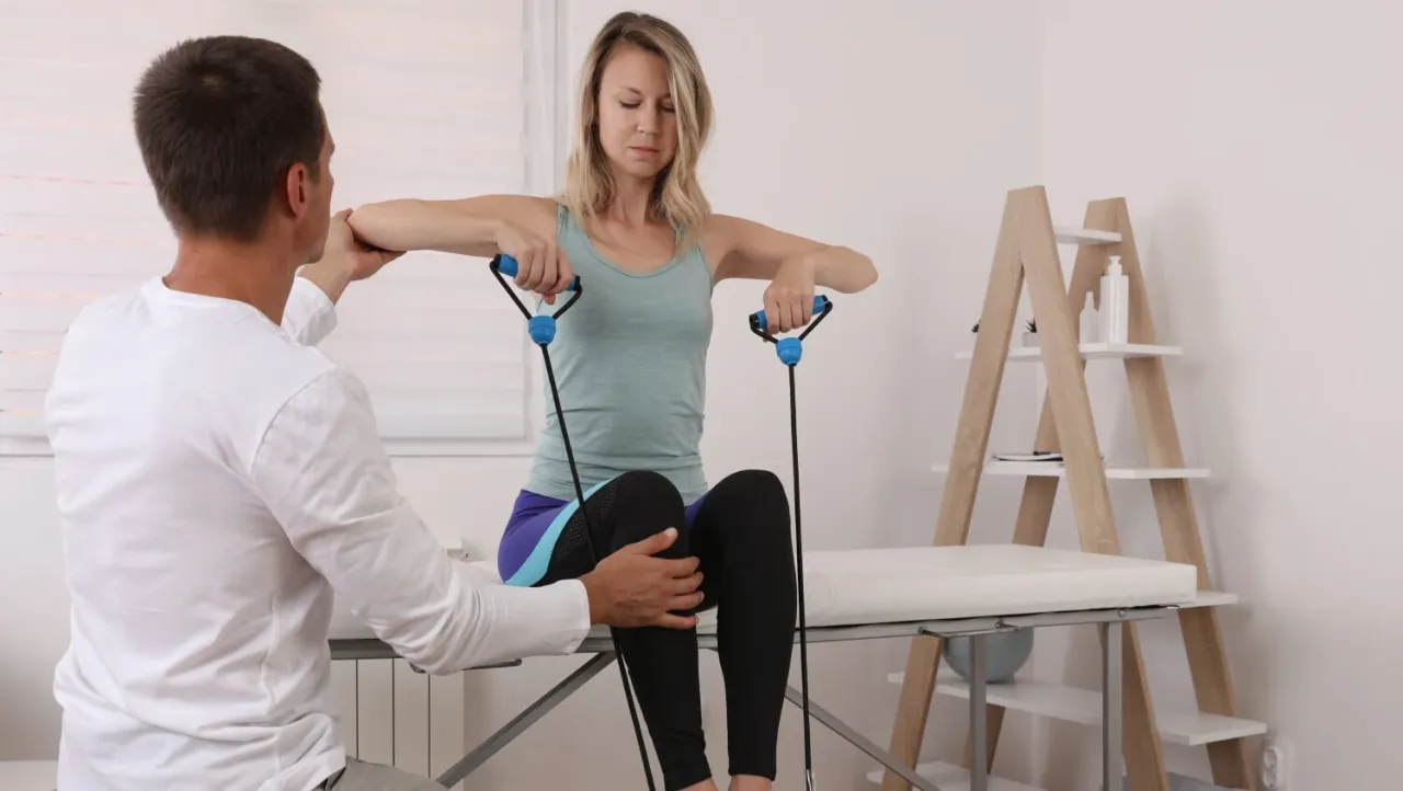 Metody fizjoterapii kinezyterapia fizykoterapia terapia manualna