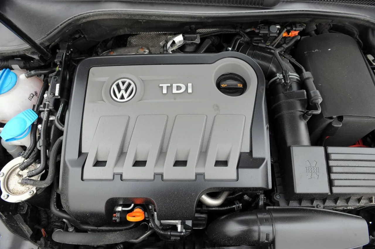Zdjęcie Który silnik wybrać w VW Golf 6? Opinie, zalety benzyny i diesla