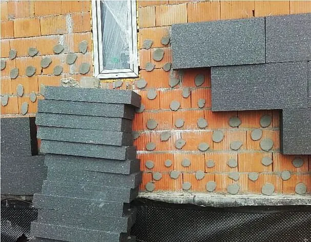 montaż styropianu grafitowego słońce deformacja