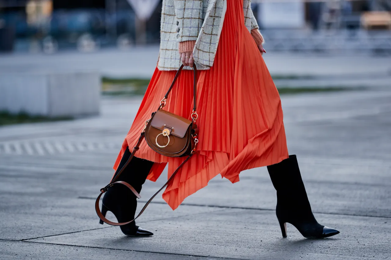 spódnice midi dla niskich osób prawidłowa długość