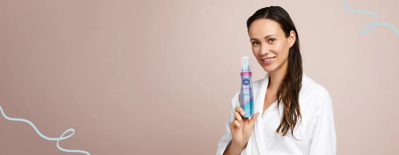 aplikacja pianki do włosów krok po kroku