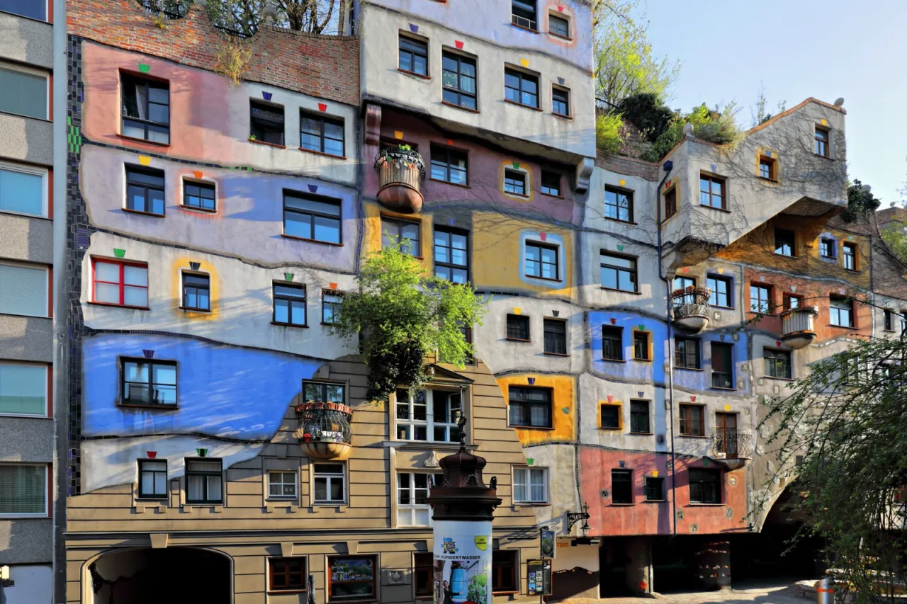 Hundertwasserhaus Wiedeń architektura
