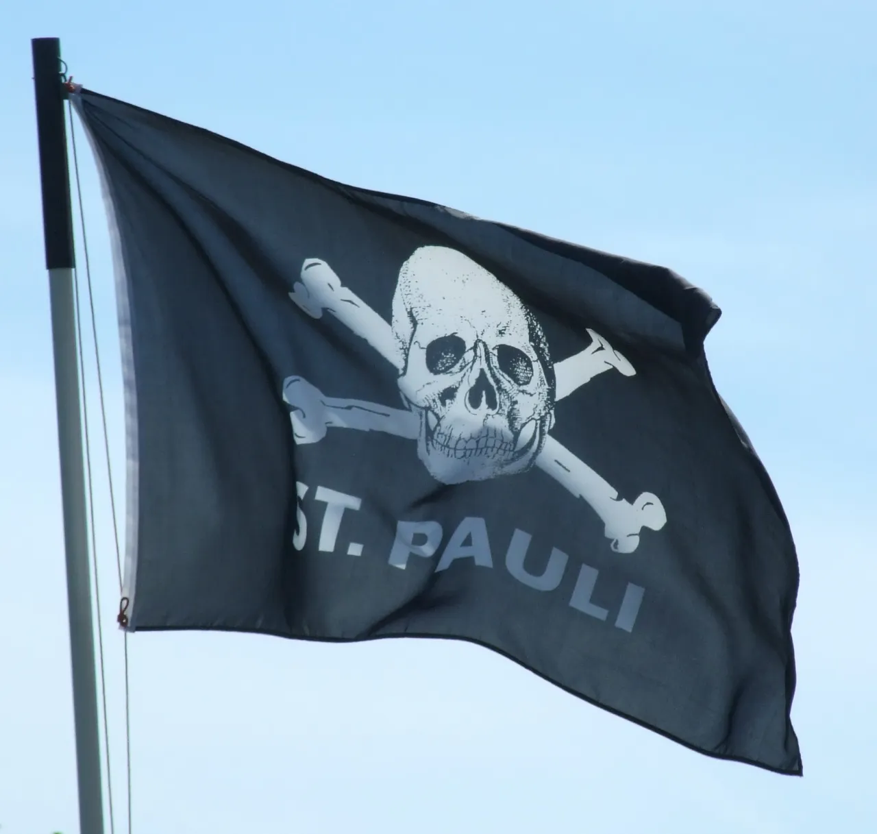 Symbol Totenkopf FC St. Pauli na fladze