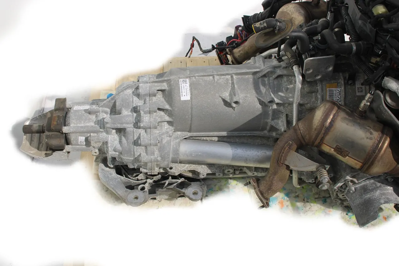 Audi A6 C7 wnętrze skrzynia bieg&oacute;w