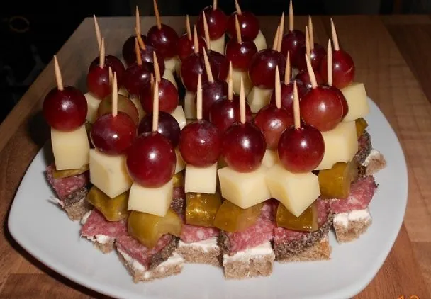 koreczki sylwestrowe r&oacute;żnorodne