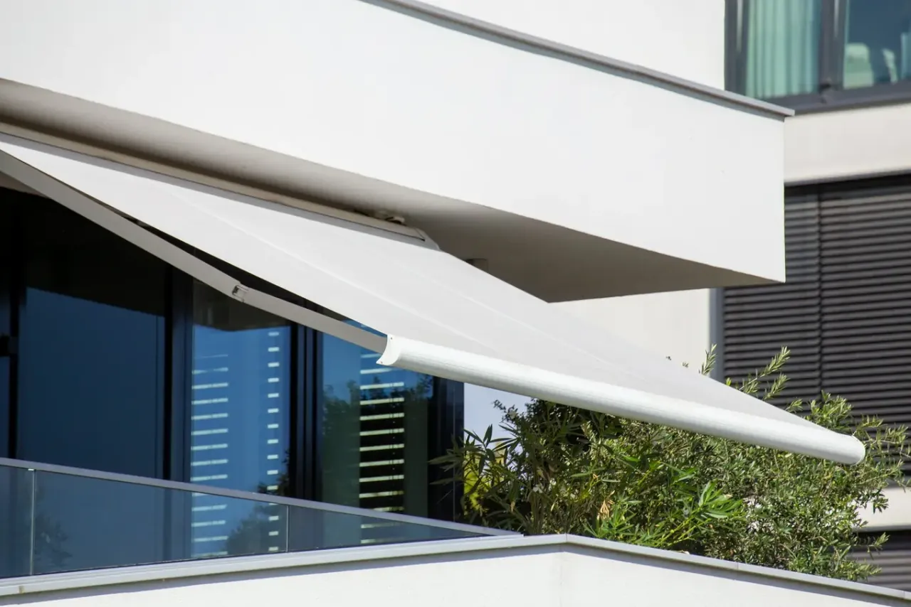 zgoda sp&oacute;łdzielni montaż markizy balkonowej